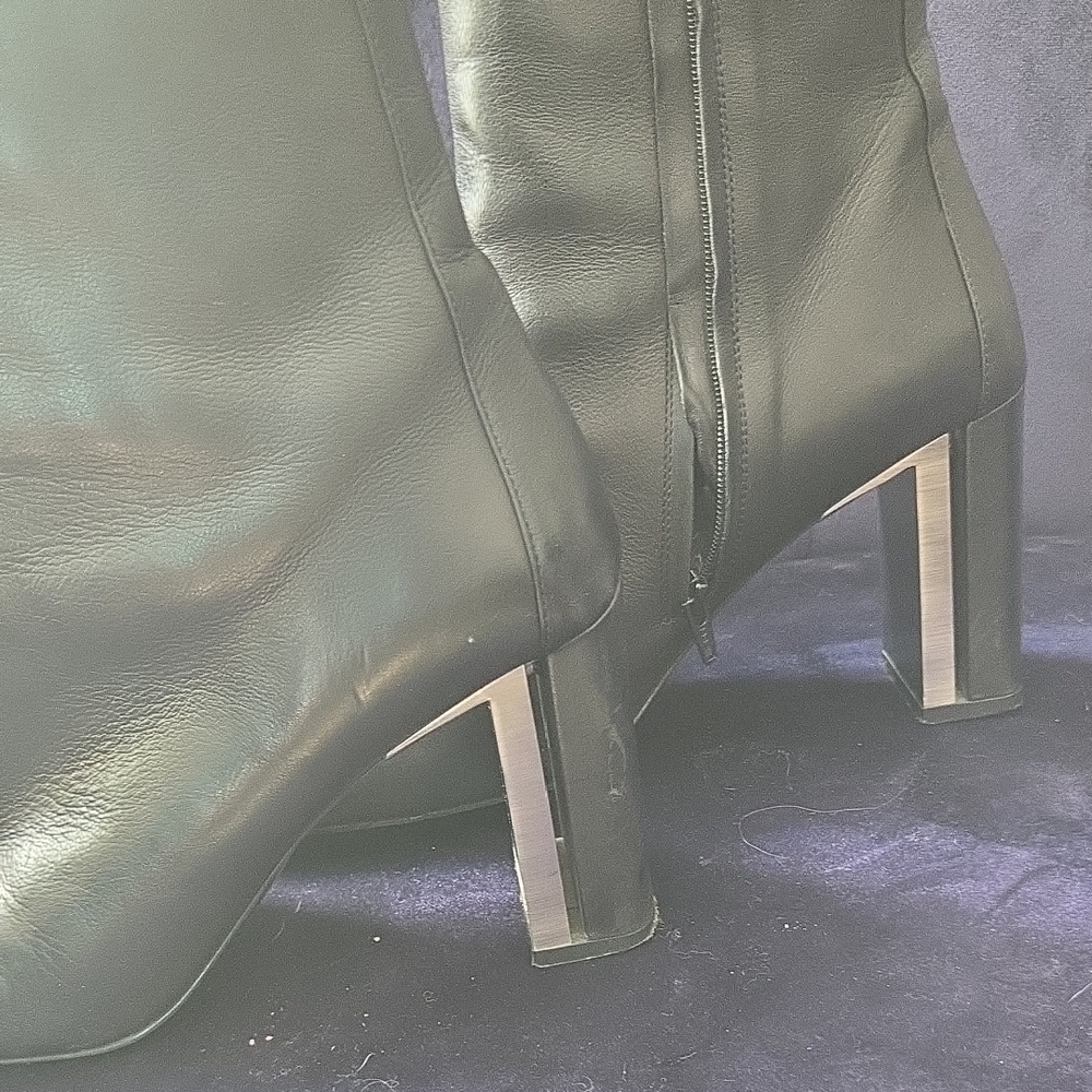 Vic Matie Black Leather Heeled Boots